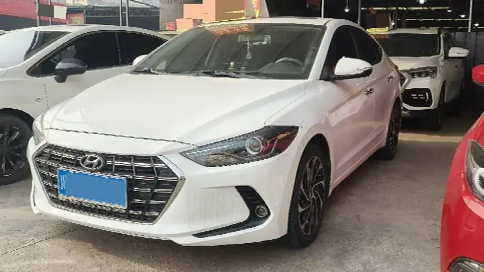 2019 Hyundai Elantra 1.5L 115HP L4 CVT