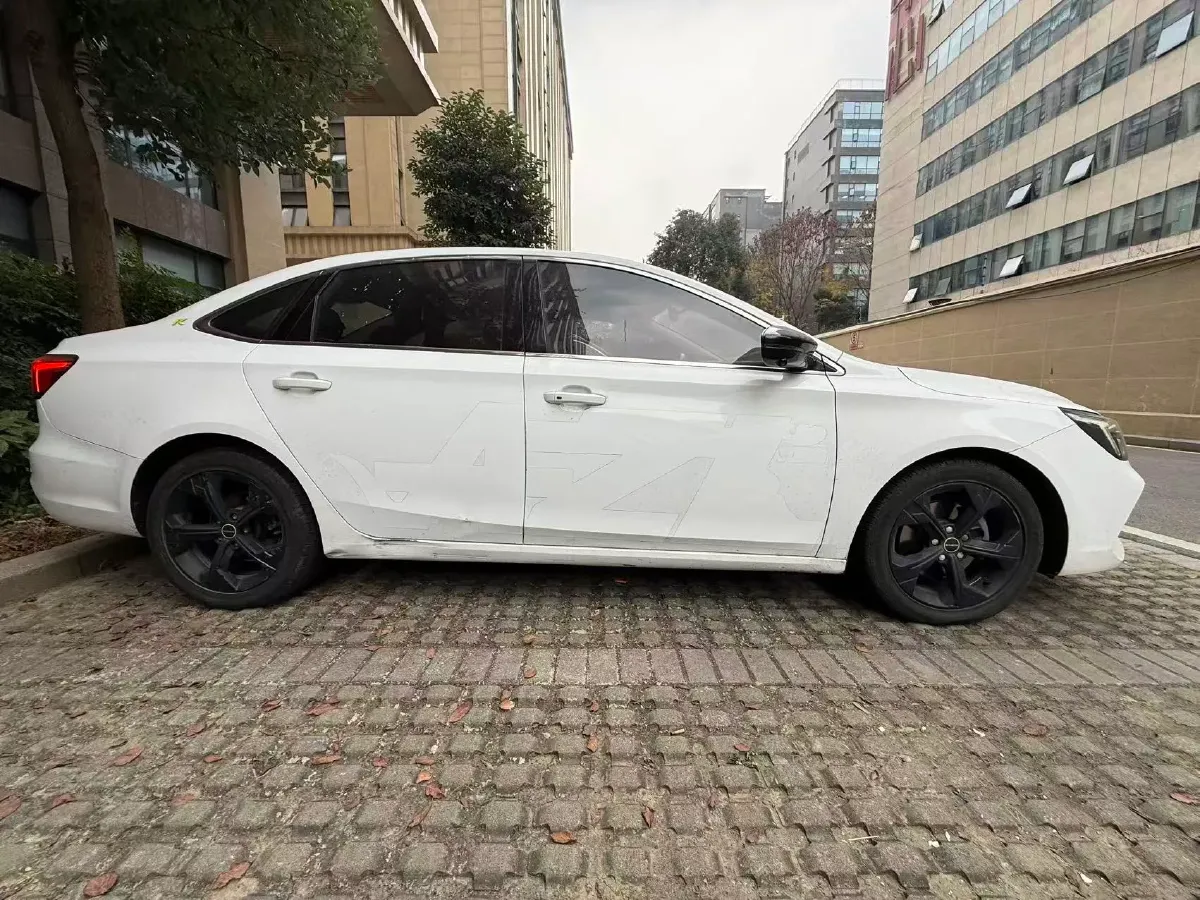 2020 Roewe i6 MAX 1.5T 169HP L4 AMT PHEV,autocango,china used car exporter,china ev exporter,chinese used car exporter,chinese used ev exporter