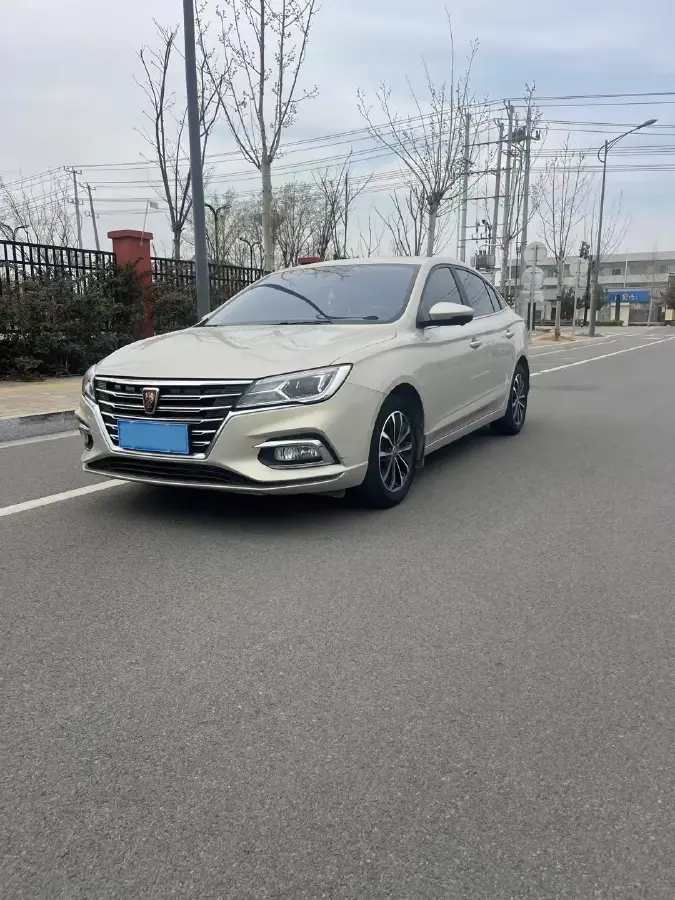 2020 Roewe i5 1.5L 120HP L4 CVT