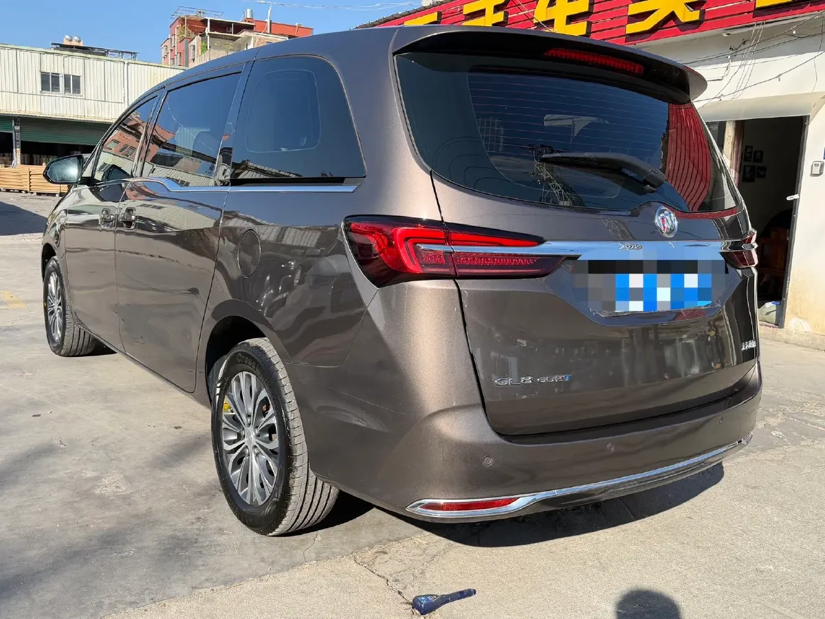 2022 Buick GL8 2.0T 237HP L4 9AT,autocango,china used car exporter,china ev exporter,chinese used car exporter,chinese used ev exporter
