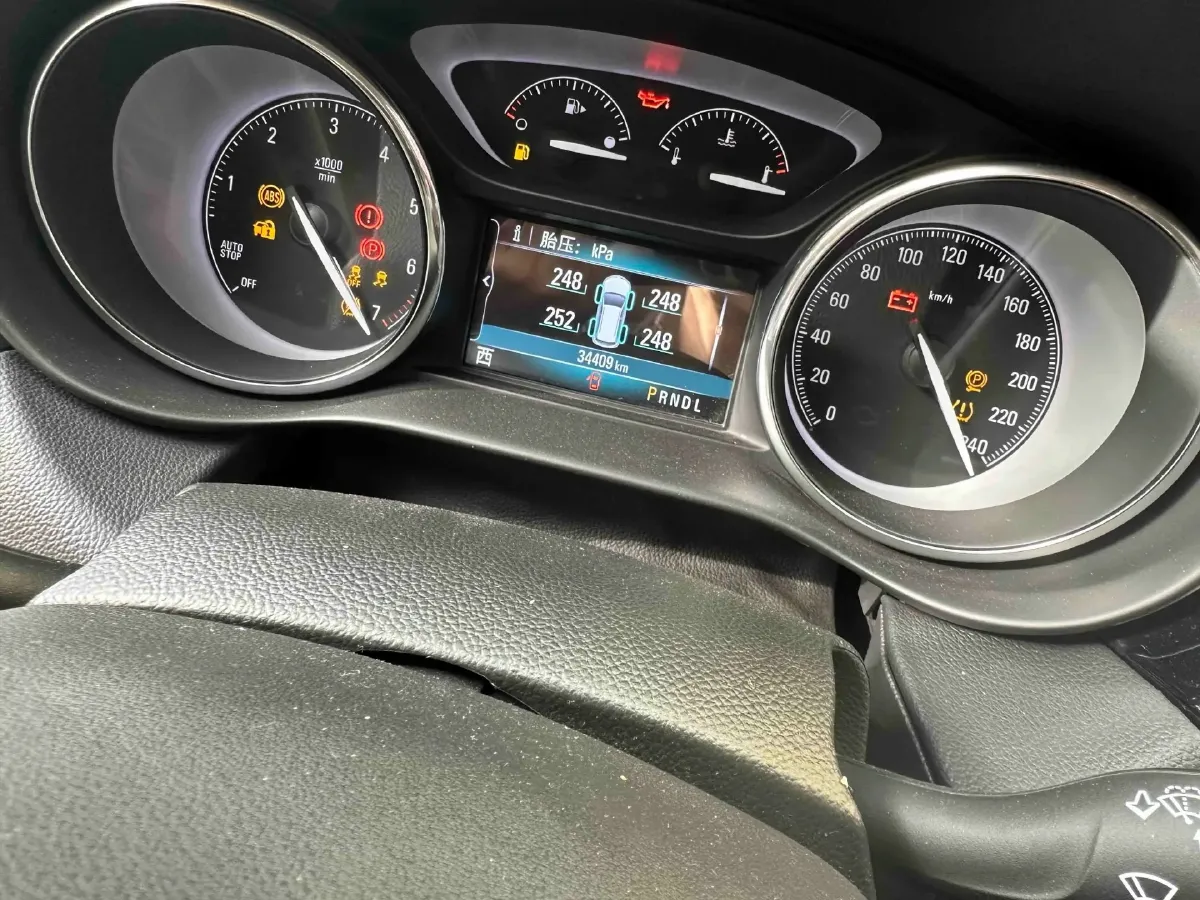 2021 Buick EnvisionPlus 1.5T 169HP L4 7DCT,autocango,china used car exporter,china ev exporter,chinese used car exporter,chinese used ev exporter