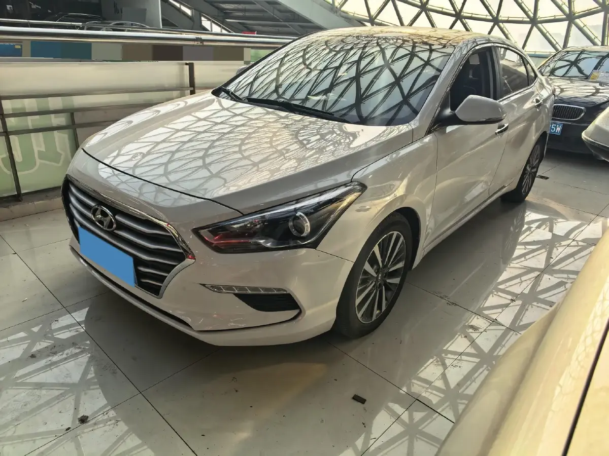 2017 Hyundai Mistra 1.8L 143HP L4 6AT