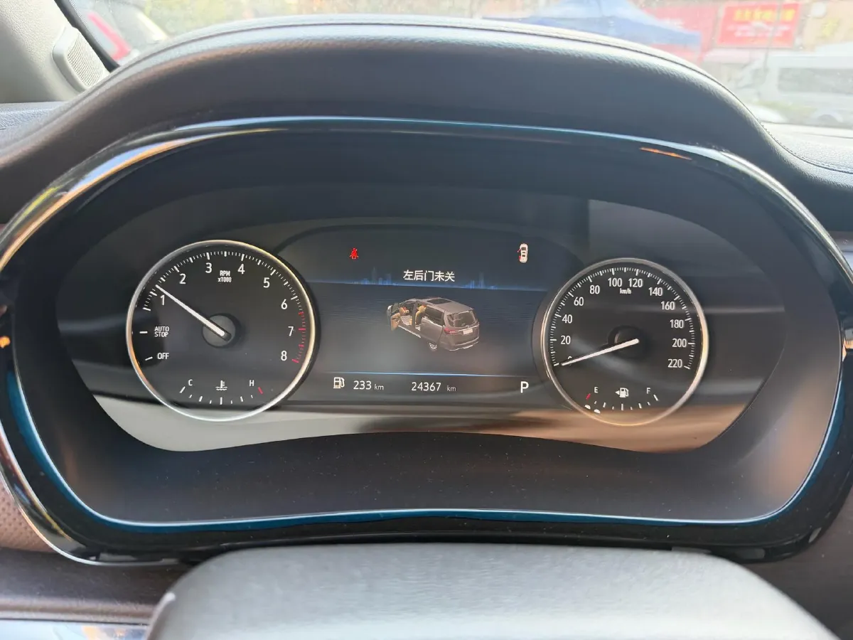 2023 Buick GL8 2.0T 237HP L4 9AT,autocango,china used car exporter,china ev exporter,chinese used car exporter,chinese used ev exporter