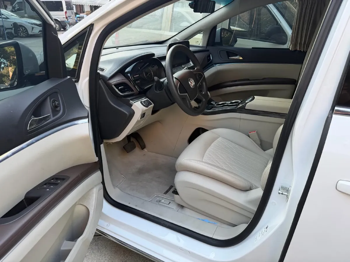 2023 Buick GL8 2.0T 237HP L4 9AT,autocango,china used car exporter,china ev exporter,chinese used car exporter,chinese used ev exporter