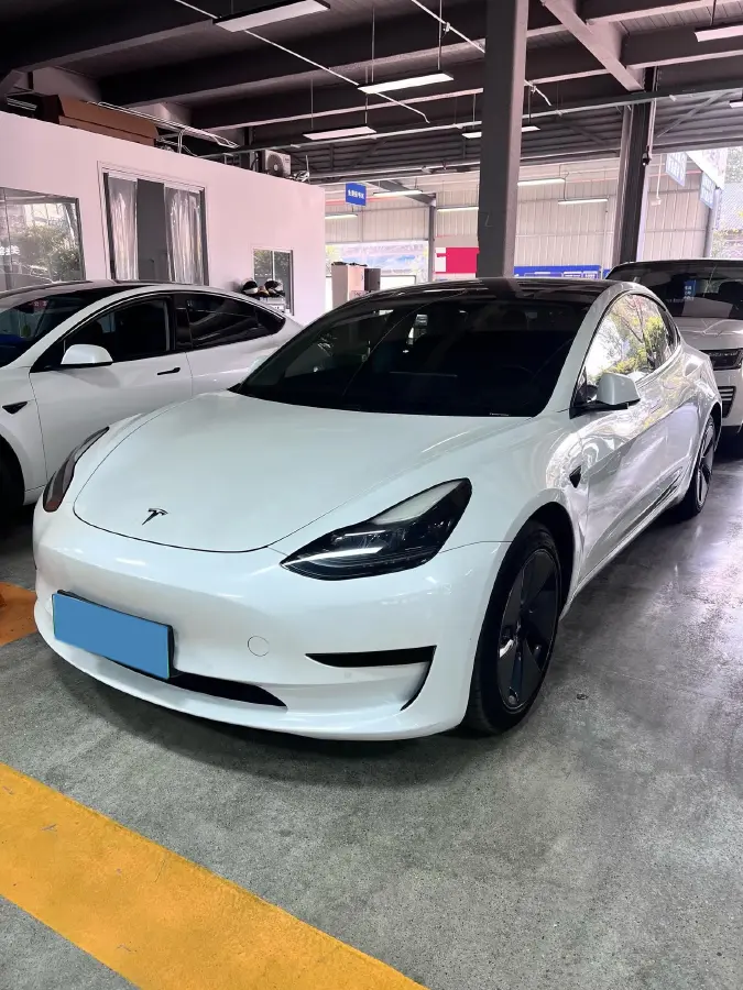 2020 Tesla Model 3 BEV 52KWH