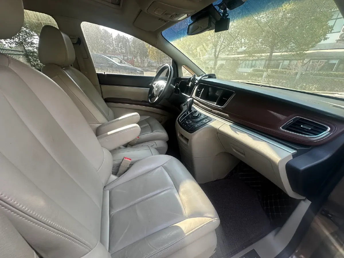2018 Buick GL8 2.0T 260HP L4 6AT,autocango,china used car exporter,china ev exporter,chinese used car exporter,chinese used ev exporter