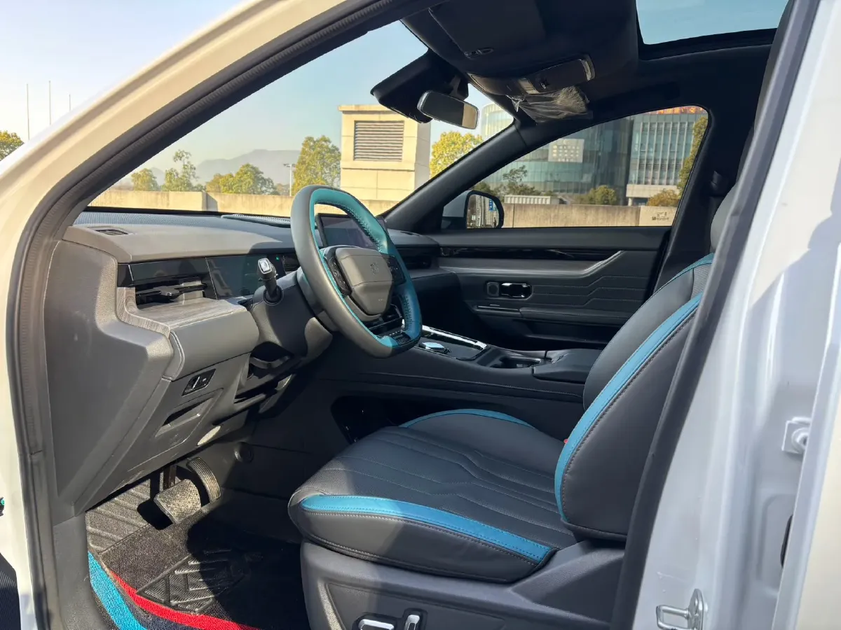 2024 Jetour ShanHai L6 1.5T 156HP L4 1DHT PHEV 19.43KWH,autocango,china used car exporter,china ev exporter,chinese used car exporter,chinese used ev exporter