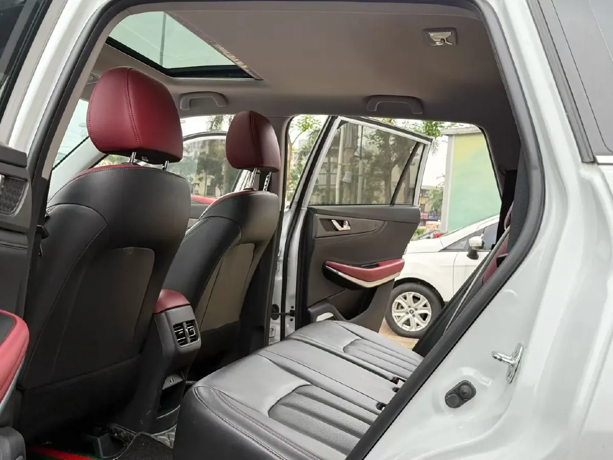 2022 ChangAn CS75 1.5T 180HP L4 7DCT,autocango,china used car exporter,china ev exporter,chinese used car exporter,chinese used ev exporter