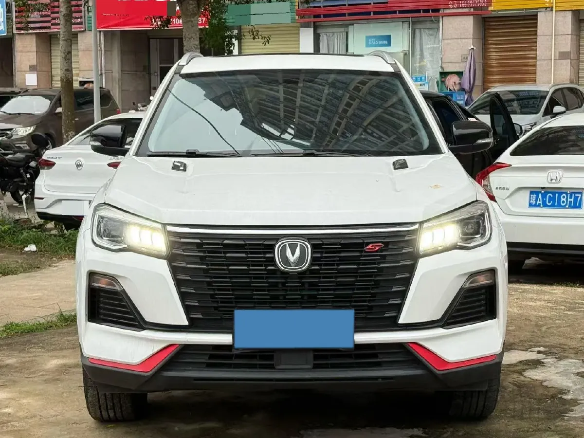 2022 ChangAn CS75 1.5T 180HP L4 7DCT,autocango,china used car exporter,china ev exporter,chinese used car exporter,chinese used ev exporter