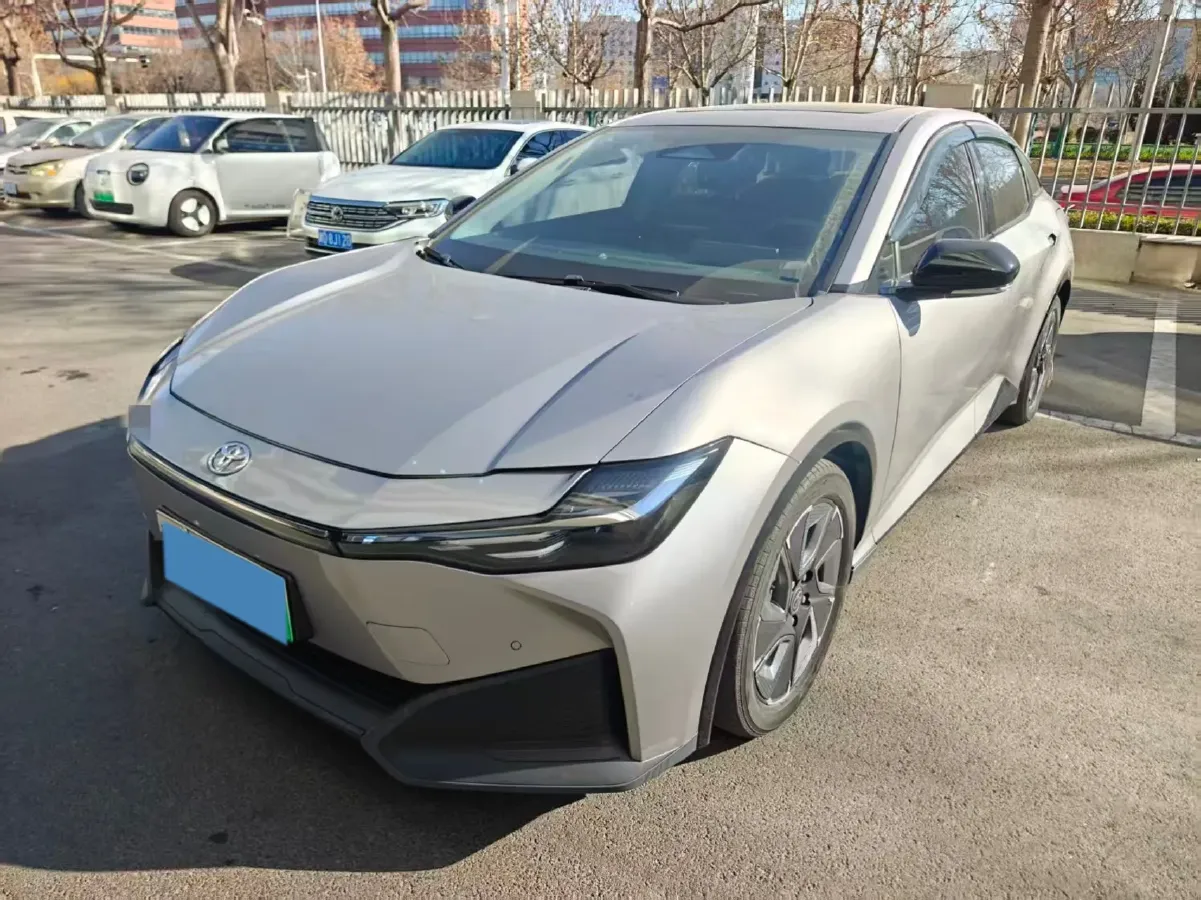 2023 Toyota bZ3 BEV 49.92KWH,autocango,china used car exporter,china ev exporter,chinese used car exporter,chinese used ev exporter
