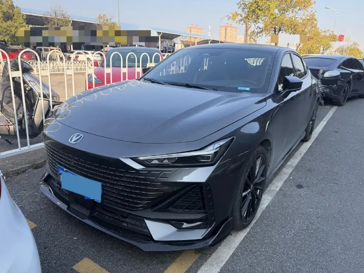 2023 ChangAn UNI-V 1.5T 188HP L4 7DCT