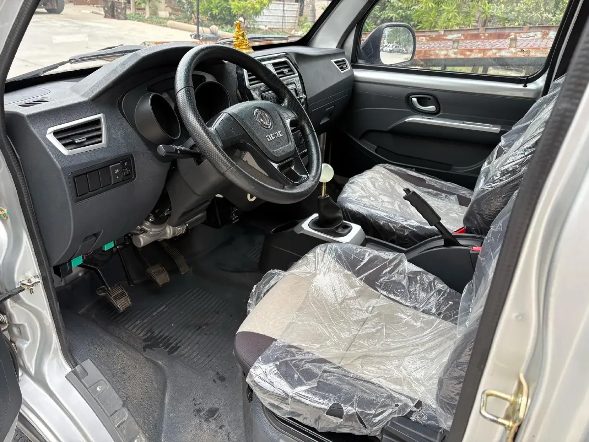 2023 BAW Jingka T7 2.0L 133HP L4 5MT,autocango,china used car exporter,china ev exporter,chinese used car exporter,chinese used ev exporter