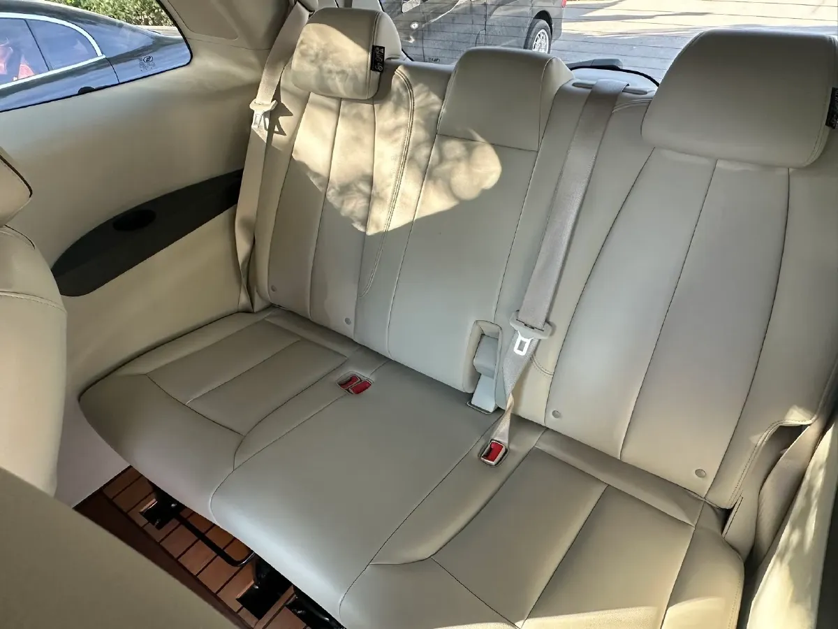 2020 Buick GL8 2.0T 237HP L4 9AT,autocango,china used car exporter,china ev exporter,chinese used car exporter,chinese used ev exporter