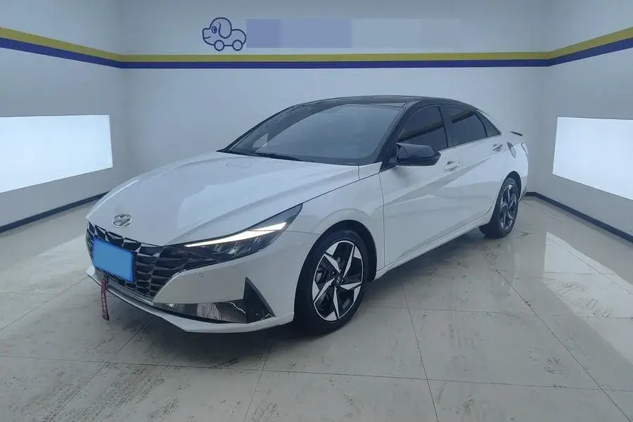 2022 Hyundai Elantra 1.5L 115HP L4 CVT
