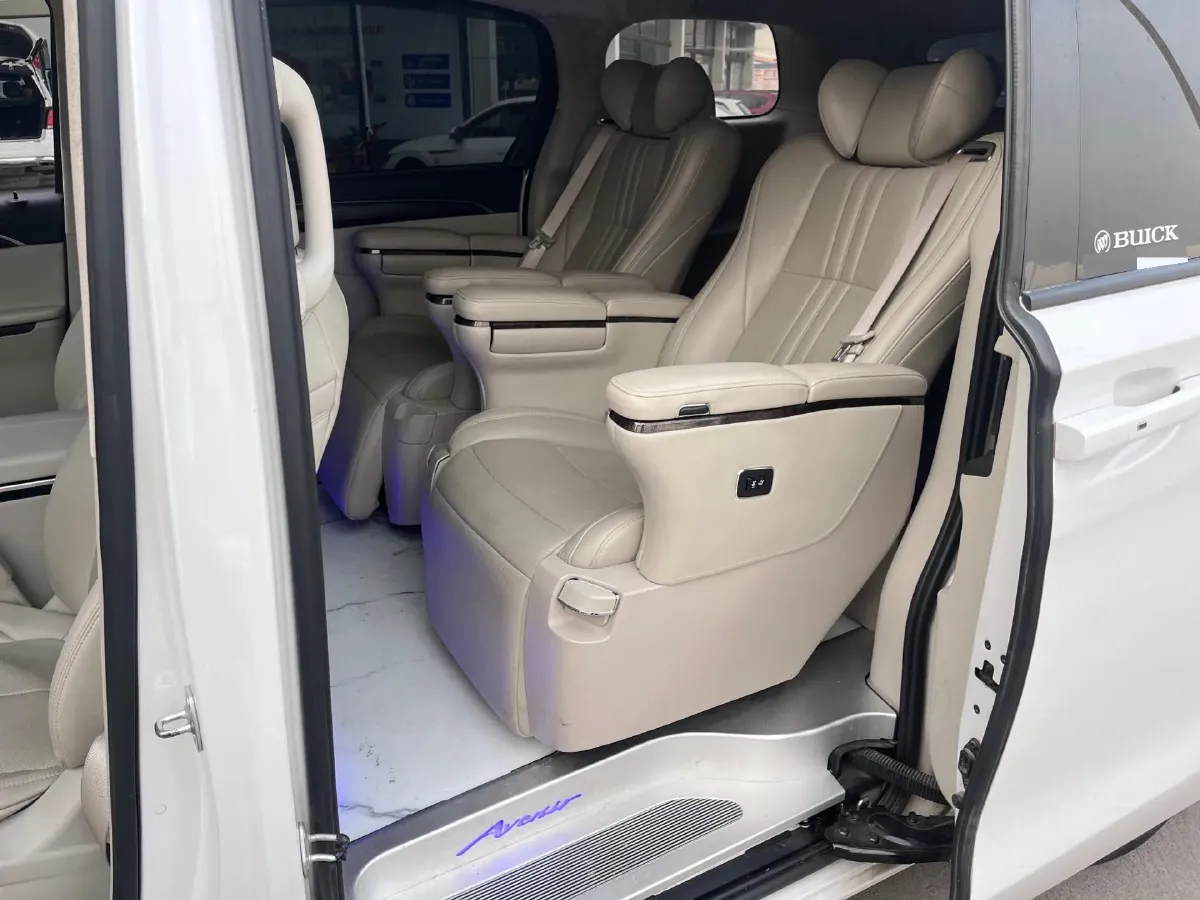 2020 Buick GL8 2.0T 237HP L4 9AT,autocango,china used car exporter,china ev exporter,chinese used car exporter,chinese used ev exporter