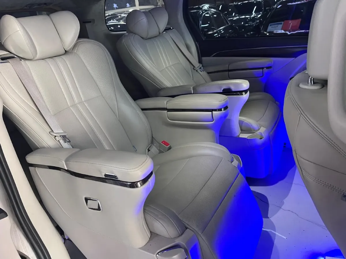 2020 Buick GL8 2.0T 237HP L4 9AT,autocango,china used car exporter,china ev exporter,chinese used car exporter,chinese used ev exporter