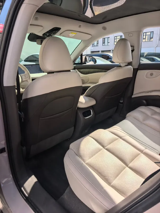 2023 IM LS6 BEV 71KWH,autocango,china used car exporter,china ev exporter,chinese used car exporter,chinese used ev exporter