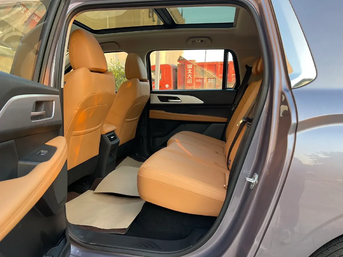 2023 Haval H5 2.0T 224HP L4 8AT,autocango,china used car exporter,china ev exporter,chinese used car exporter,chinese used ev exporter