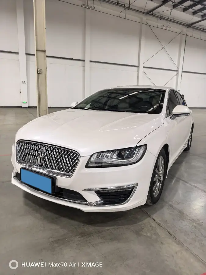 2019 Lincoln MKZ 2.0T 203HP L4 6AT