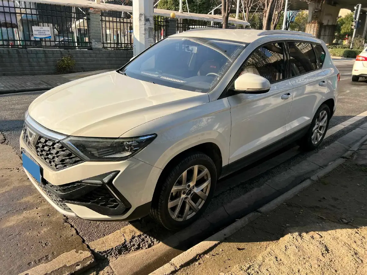 2022 Jetta VS5 1.4T 150HP L4 6AT