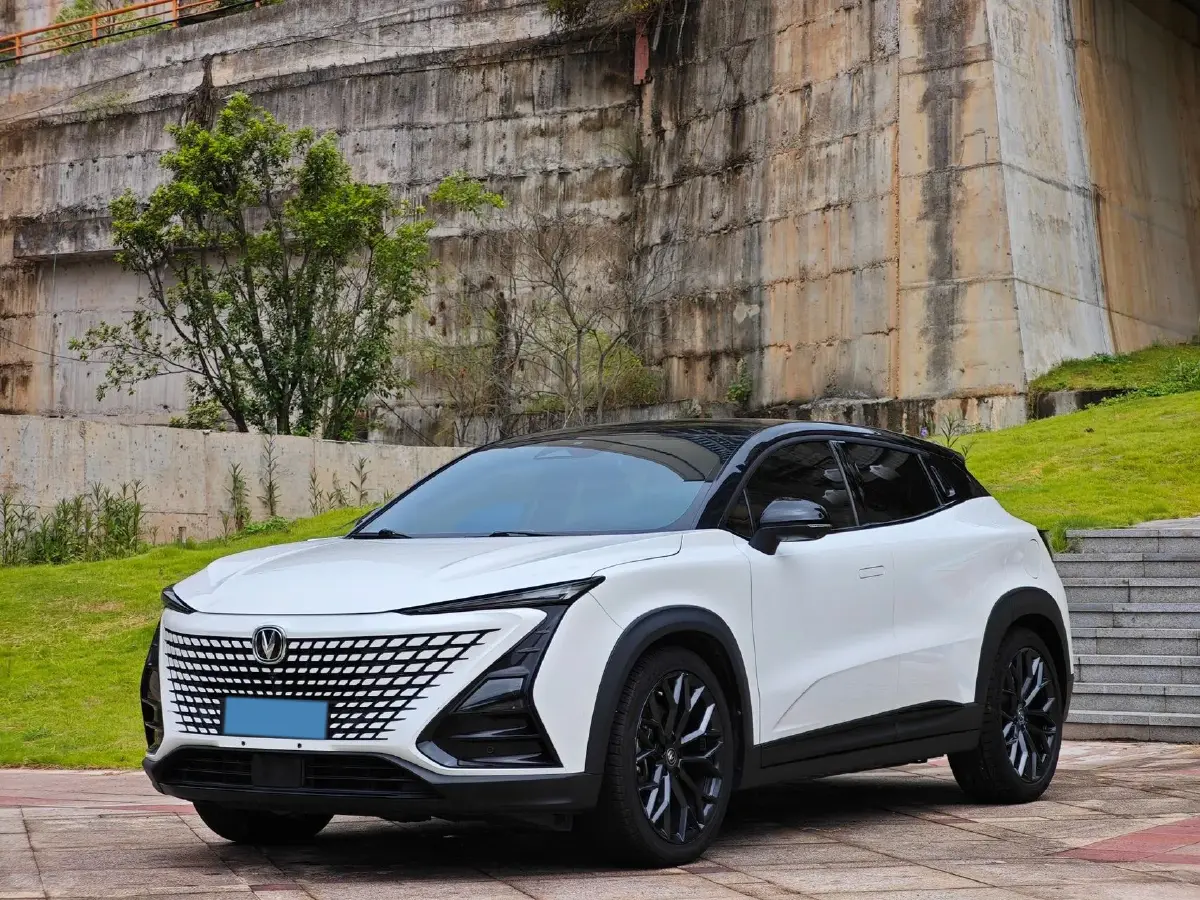 2022 ChangAn UNI-T 2.0T 233HP L4 8AT