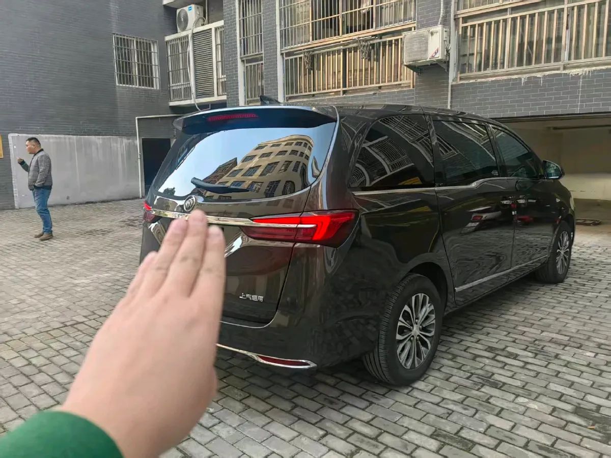 2022 Buick GL8 2.0T 237HP L4 9AT,autocango,china used car exporter,china ev exporter,chinese used car exporter,chinese used ev exporter
