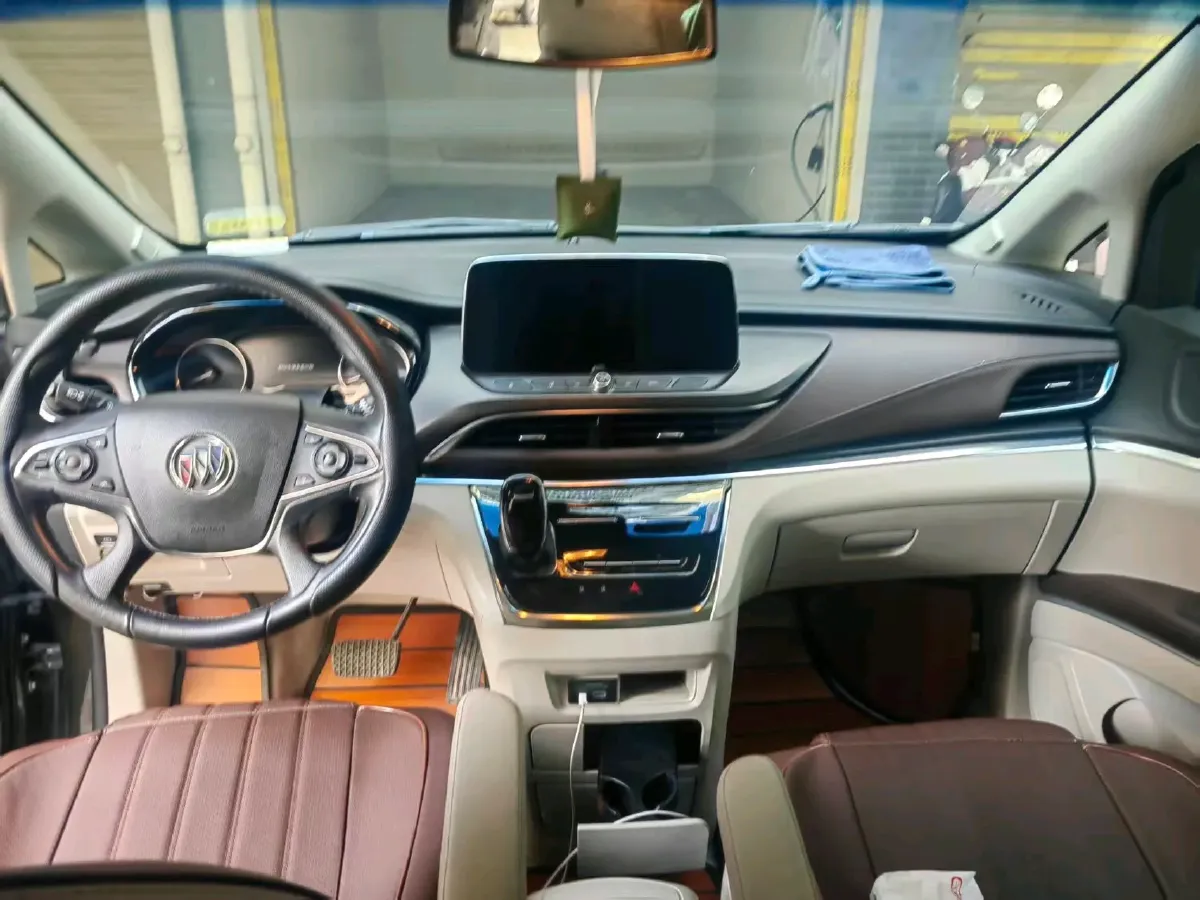 2022 Buick GL8 2.0T 237HP L4 9AT,autocango,china used car exporter,china ev exporter,chinese used car exporter,chinese used ev exporter