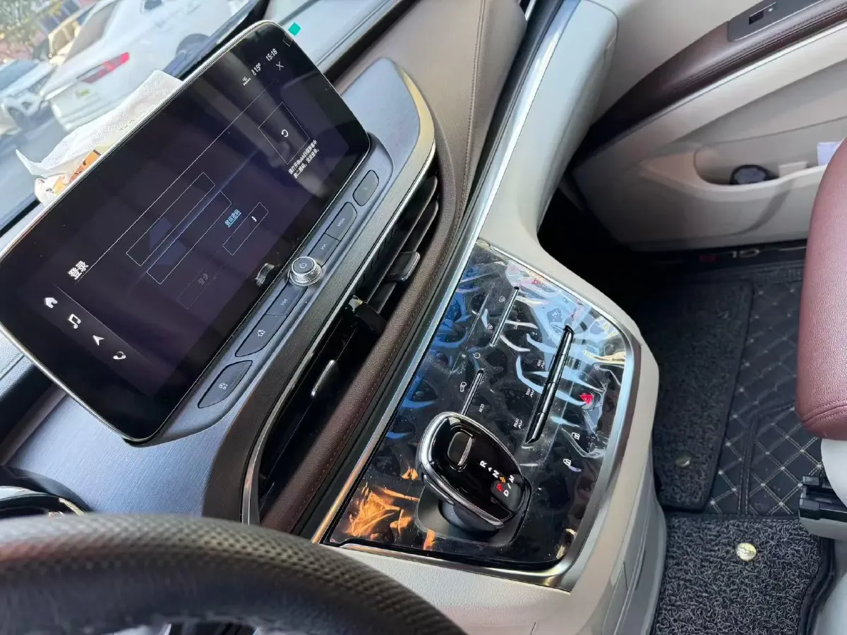 2021 Buick GL8 2.0T 237HP L4 9AT,autocango,china used car exporter,china ev exporter,chinese used car exporter,chinese used ev exporter