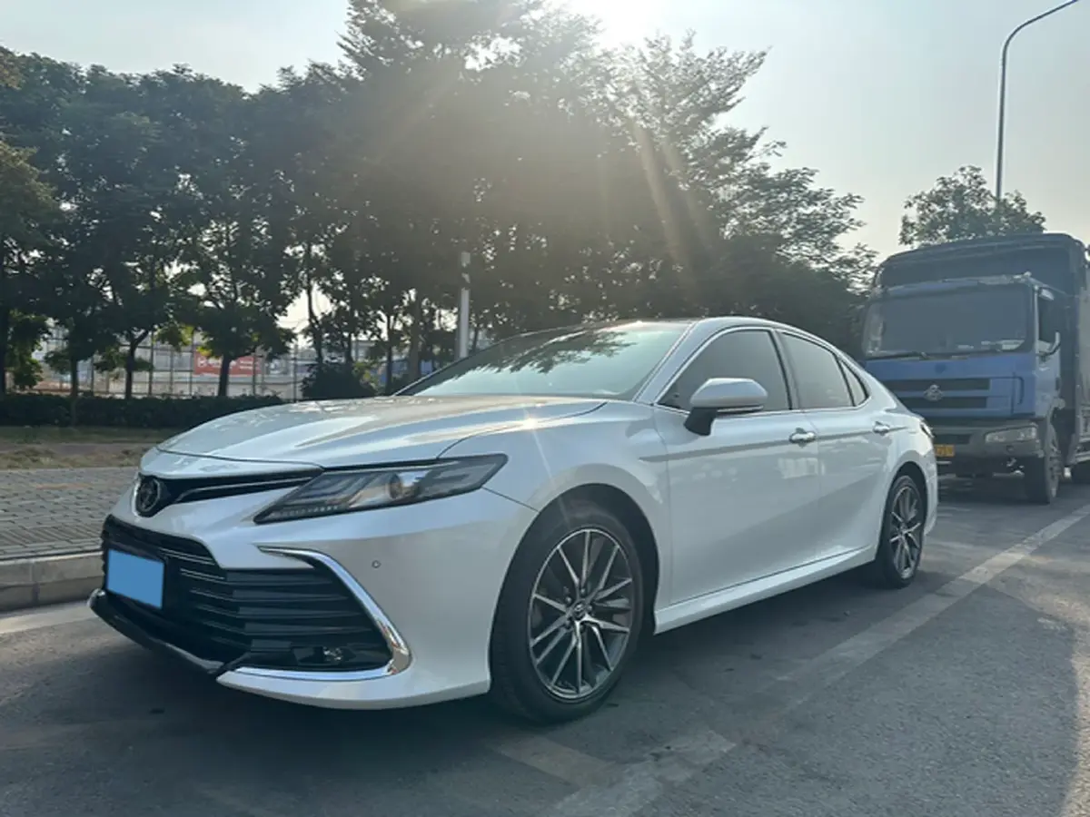 2021 Toyota Camry 2.5L 209HP L4 8AT