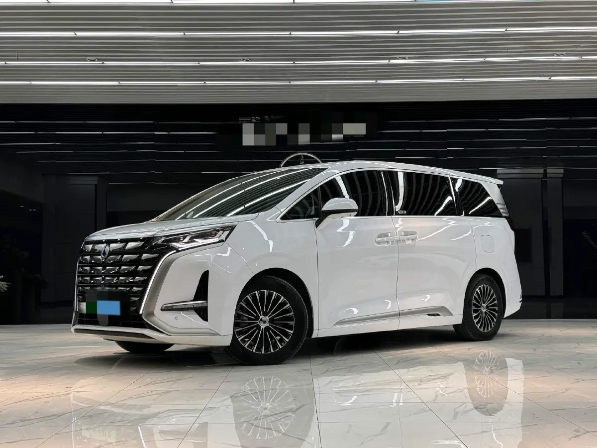 2024 Denza D9 1.5T 139HP L4 E-CVT PHEV 40KWH