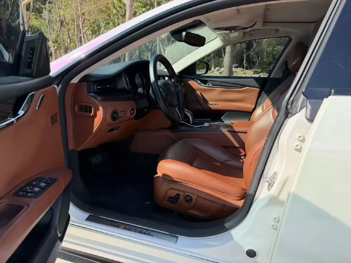 2018 Maserati Quattroporte 3.0T 350HP V6 8AT,autocango,china used car exporter,china ev exporter,chinese used car exporter,chinese used ev exporter