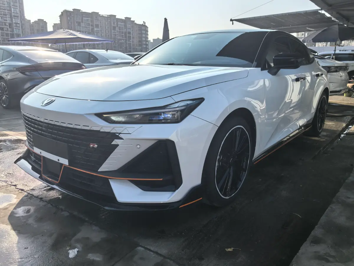 2022 ChangAn UNI-V 1.5T 188HP L4 7DCT