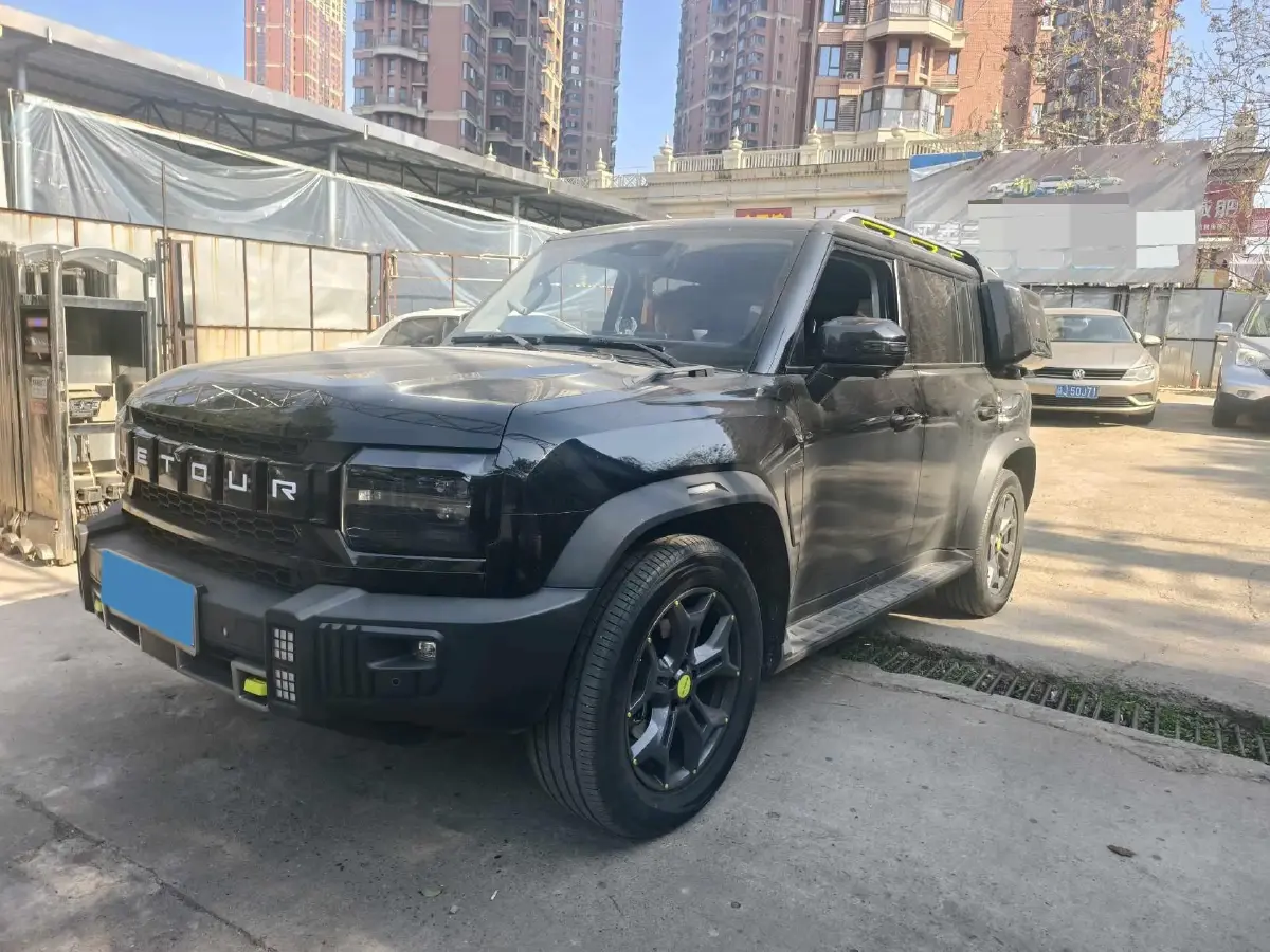 2023 Jetour Traveller 2.0T 254HP L4 7DCT