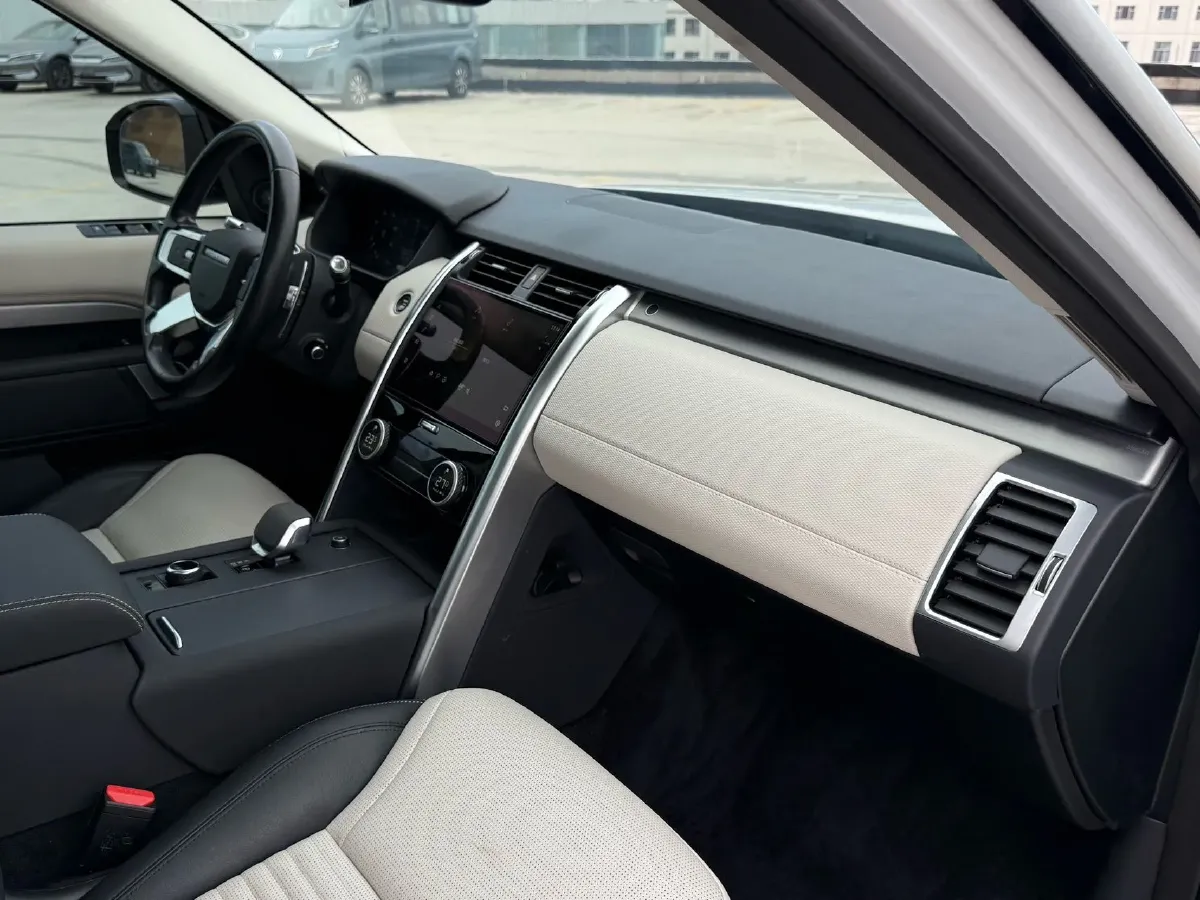 2021 Land Rover Discovery 3.0T 360HP L6 8AT,autocango,china used car exporter,china ev exporter,chinese used car exporter,chinese used ev exporter