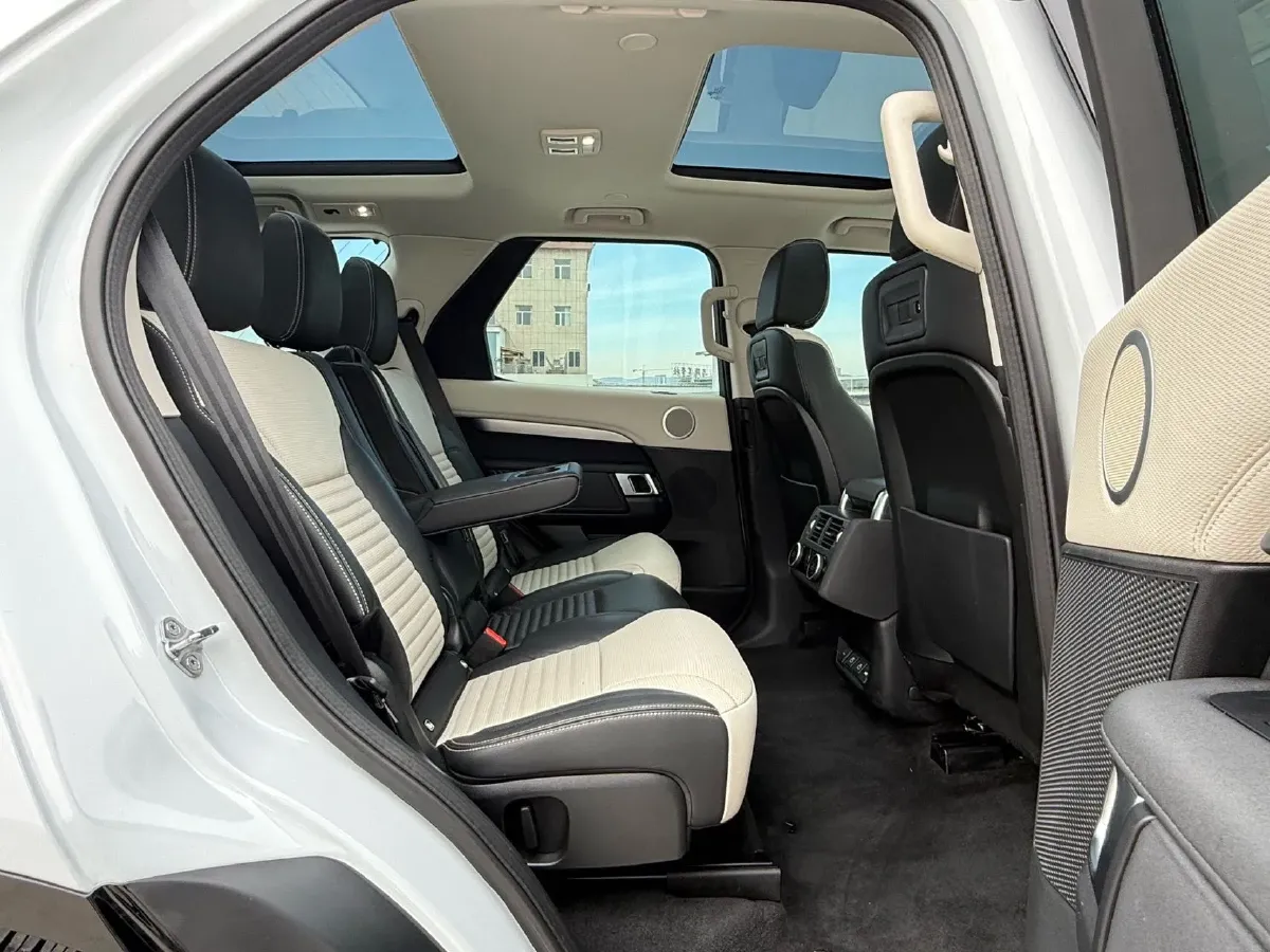 2021 Land Rover Discovery 3.0T 360HP L6 8AT,autocango,china used car exporter,china ev exporter,chinese used car exporter,chinese used ev exporter