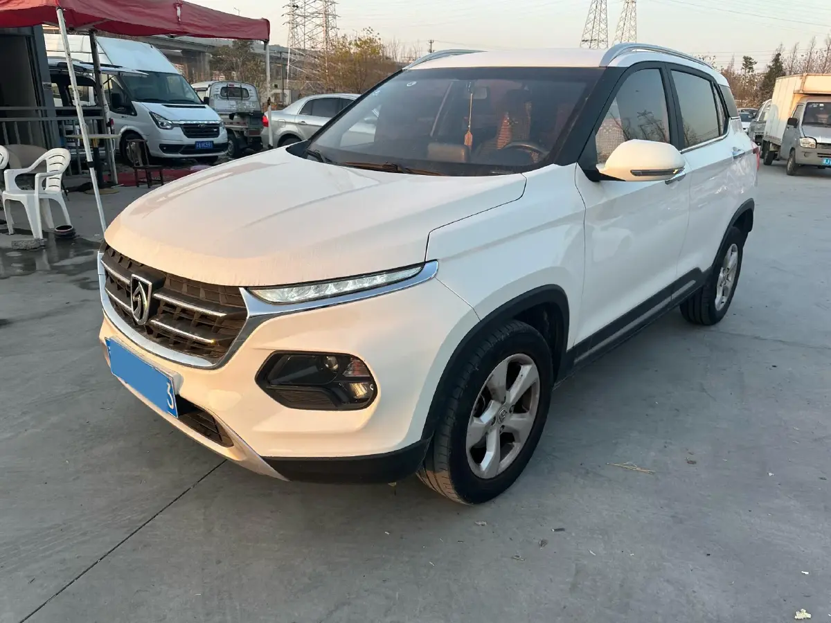 2017 BaoJun 310W 1.5L 105HP L4 6MT