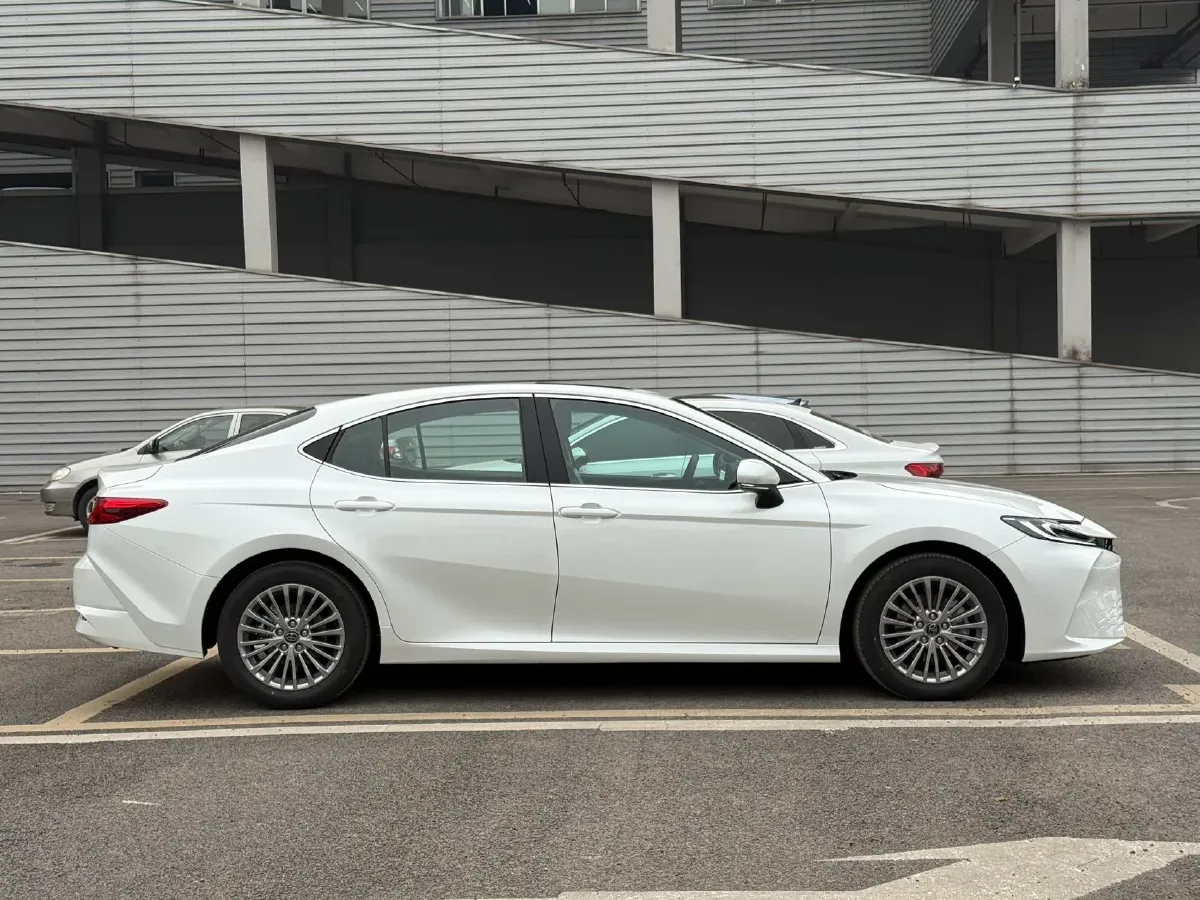 2026 Toyota Camry 2.0L 173HP L4 CVT,autocango,china used car exporter,china ev exporter,chinese used car exporter,chinese used ev exporter