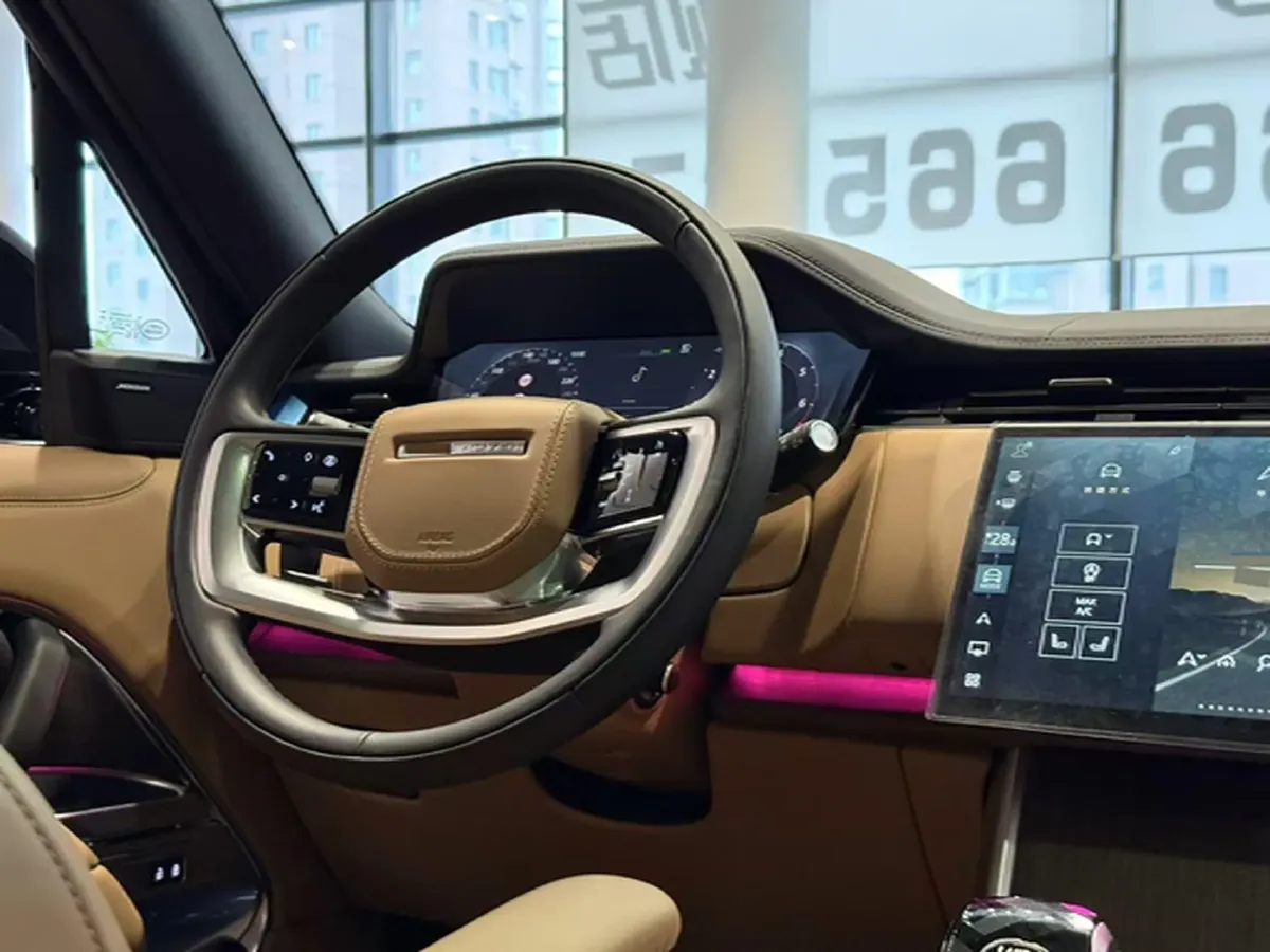 2025 Land Rover Range Rover 3.0T 400HP L6 8AT,autocango,china used car exporter,china ev exporter,chinese used car exporter,chinese used ev exporter