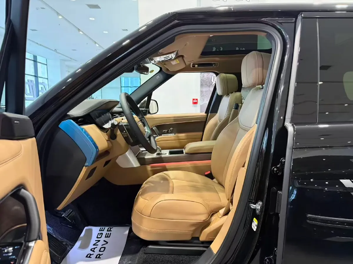 2025 Land Rover Range Rover 3.0T 400HP L6 8AT,autocango,china used car exporter,china ev exporter,chinese used car exporter,chinese used ev exporter