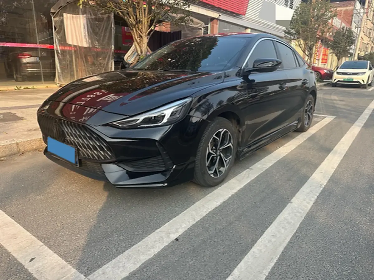 2021 MG 5 1.5L 120HP L4 CVT