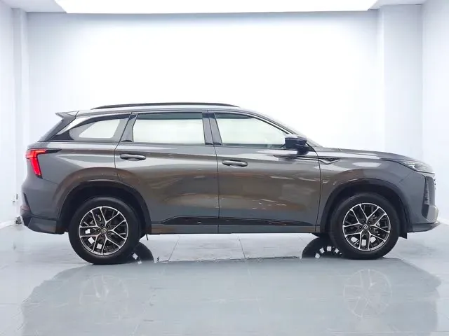 2024 ChangAn CS75 Plus 1.5T 188HP L4 8AT,autocango,china used car exporter,china ev exporter,chinese used car exporter,chinese used ev exporter