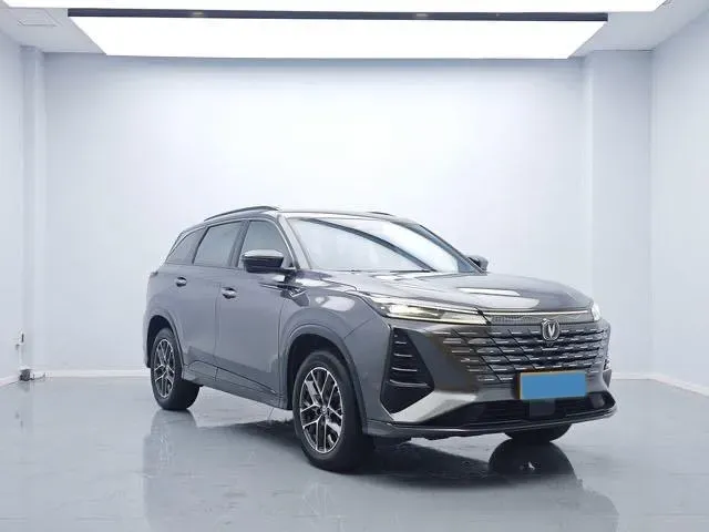 2024 ChangAn CS75 Plus 1.5T 188HP L4 8AT,autocango,china used car exporter,china ev exporter,chinese used car exporter,chinese used ev exporter