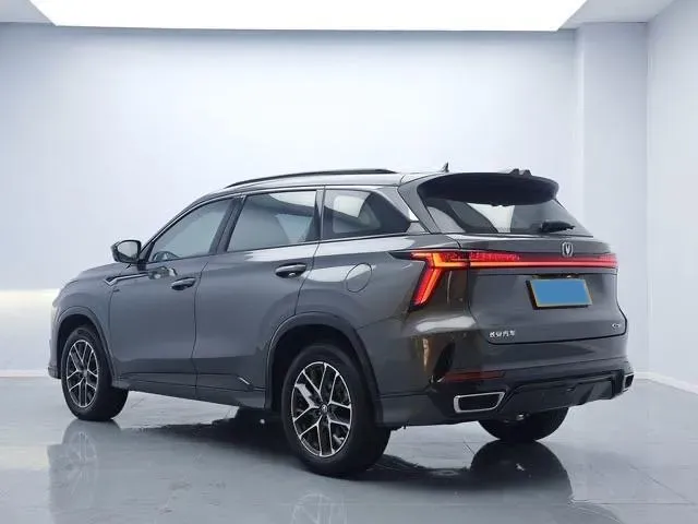 2024 ChangAn CS75 Plus 1.5T 188HP L4 8AT,autocango,china used car exporter,china ev exporter,chinese used car exporter,chinese used ev exporter