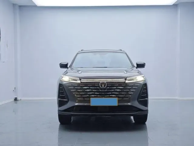 2024 ChangAn CS75 Plus 1.5T 188HP L4 8AT,autocango,china used car exporter,china ev exporter,chinese used car exporter,chinese used ev exporter