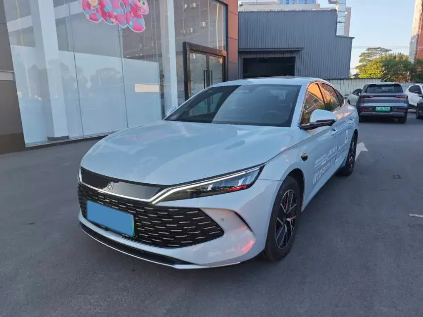 2025 BYD QinL 1.5L 101HP L4 E-CVT PHEV 15.87KWH