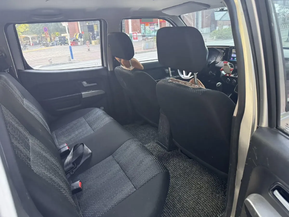 2019 Dongfeng RuiQi 2.4L 158HP L4 5MT,autocango,china used car exporter,china ev exporter,chinese used car exporter,chinese used ev exporter