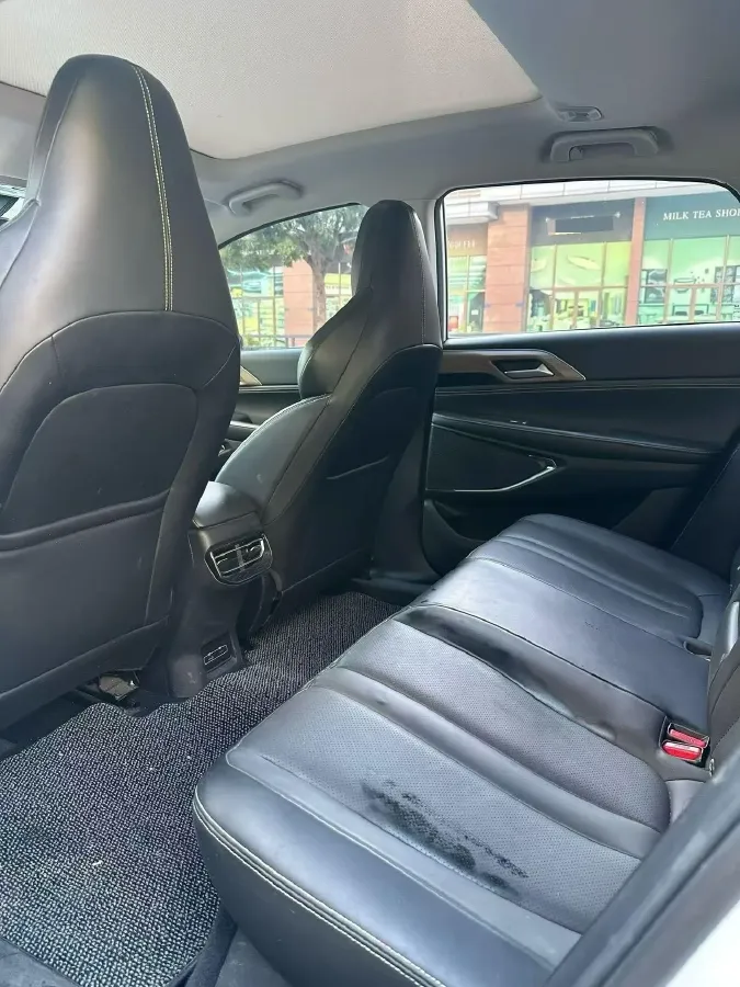 2021 ChangAn UNI-K 2.0T 233HP L4 8AT,autocango,china used car exporter,china ev exporter,chinese used car exporter,chinese used ev exporter