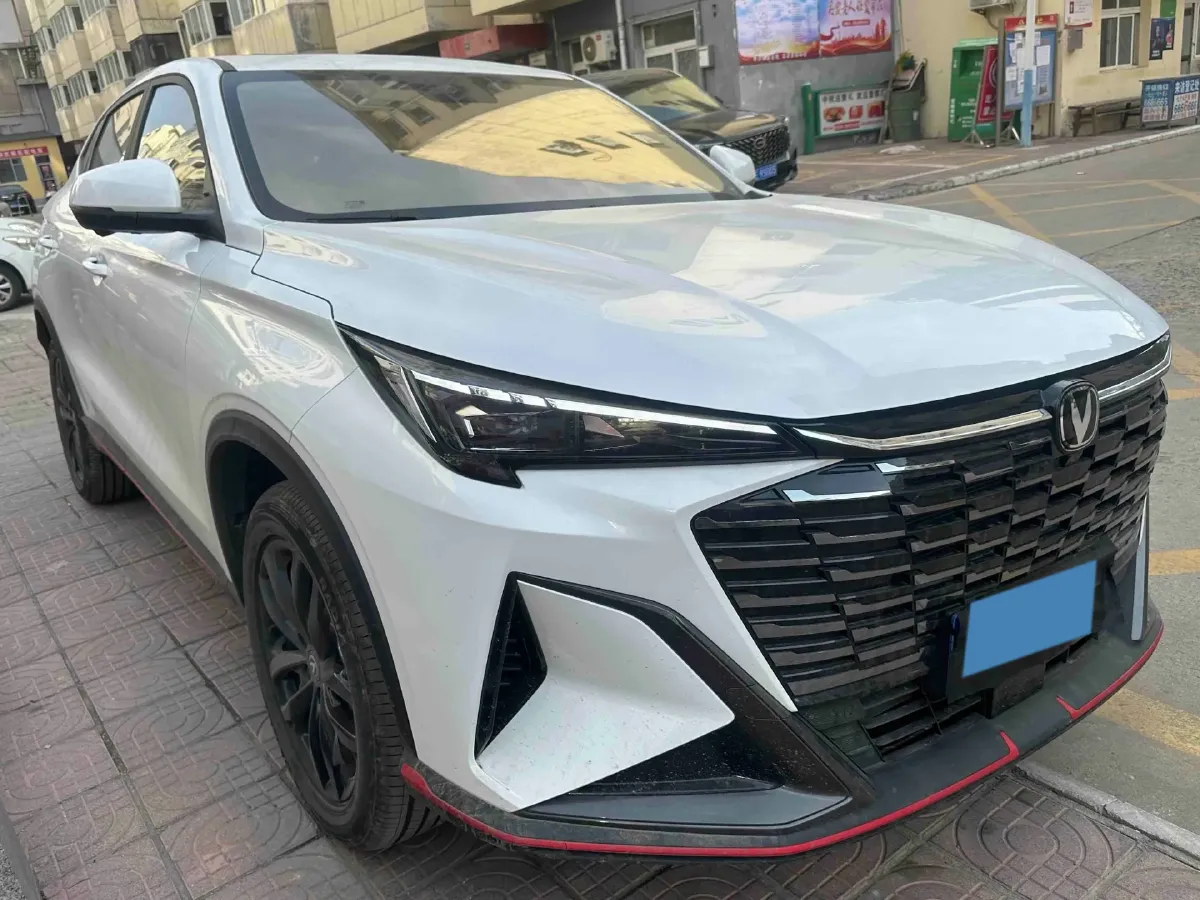2025 ChangAn X5 PLUS 1.5T 188HP L4 7DCT,autocango,china used car exporter,china ev exporter,chinese used car exporter,chinese used ev exporter