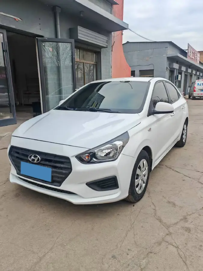 2020 Hyundai Reina 1.4L 95HP L4 5MT