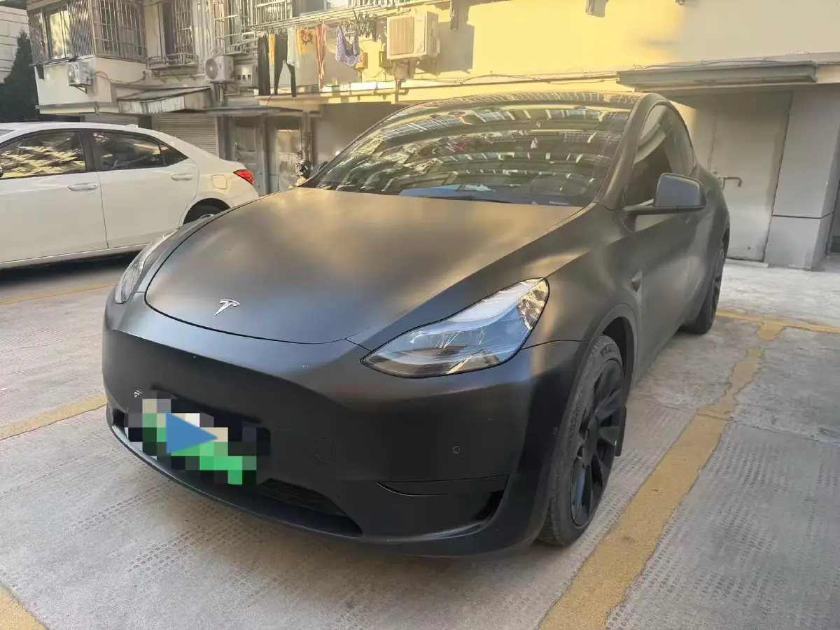 2022 Tesla Model Y BEV 60KWH